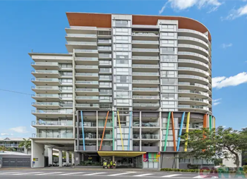 Gigafy Project 0006 Canvas West End